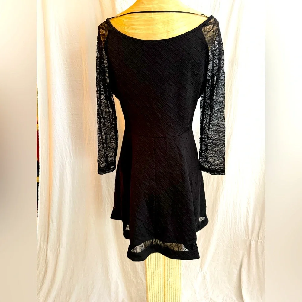 En Crème little black dress. M - Picture 3 of 8